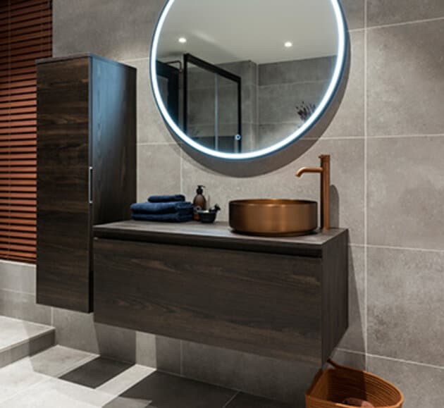 Halfhoge badkamerkasten