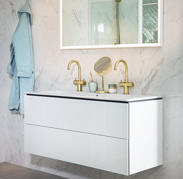 Wastafel in badkamer