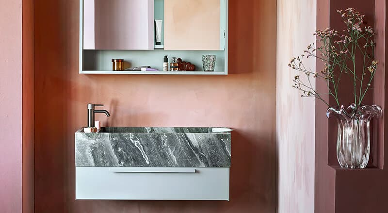 Zilvergrijs marmeren wastafel