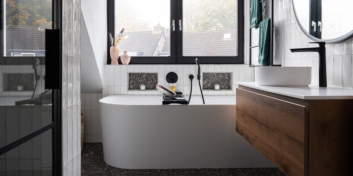 Binnenkijken in de badkamer van de familie Kleine Deters