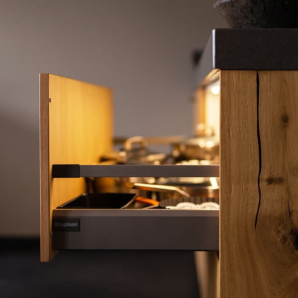 Opberglade in keuken