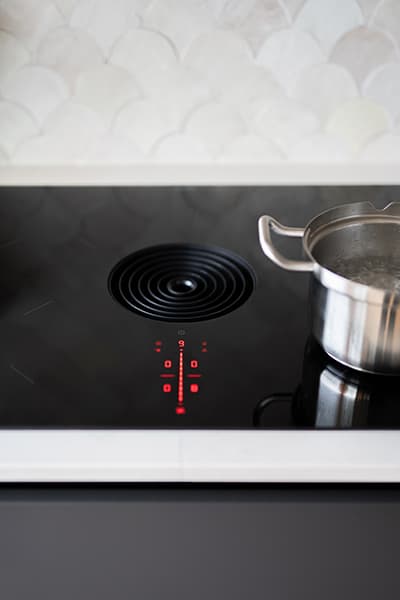 Handige kookplaat met geïntegreerde afzuiging