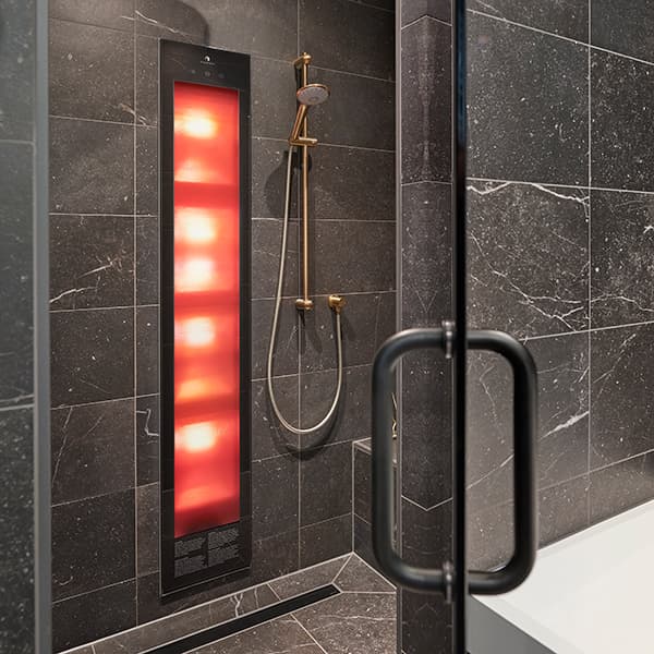 Sunshower in luxe badkamer