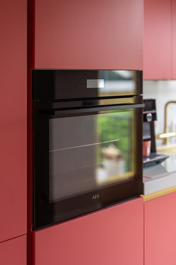 Van Pinterest naar een roze droomkeuken: het verhaal van Peter en Quinty