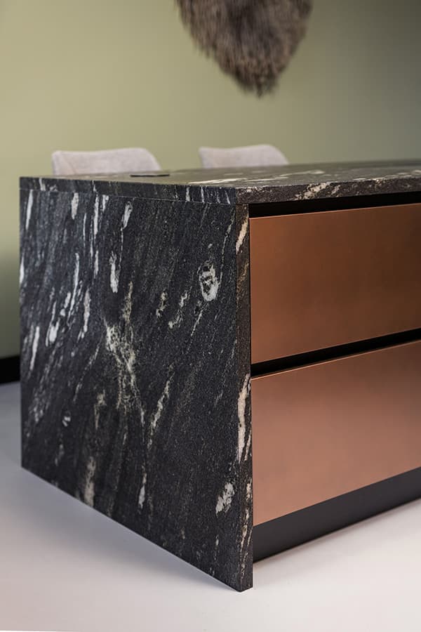 Kleurrijke creativiteit: Ontdek de eclectische keukenstijl