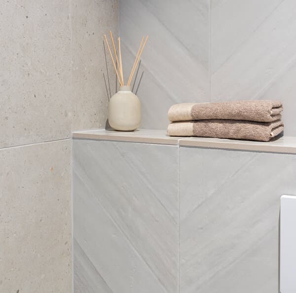 Verschillende vormen in ton sur ton tegels